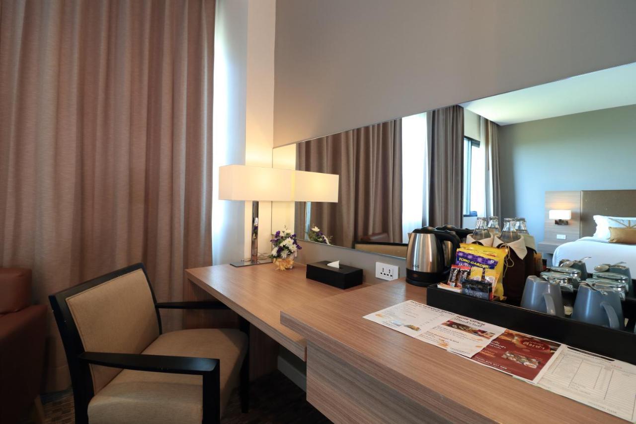 Grand Fortune Hotel נחון סי טמארט מראה חיצוני תמונה